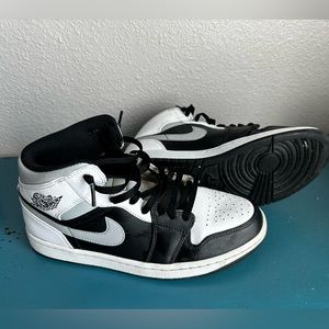 Men’s Air Jordan 1 Mid sz 9.5, black/grey/white